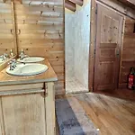 Spacieux à Pour 9 – Vue Panoramique Mont-blanc, Jacuzzi, Jardin&parking Chalet *