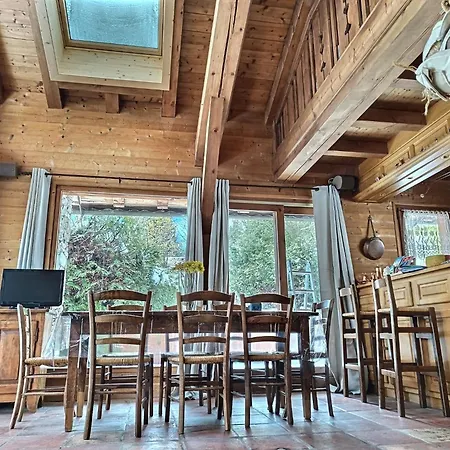 Spacieux A Pour 9 - Vue Panoramique Mont-blanc, Jacuzzi, Jardin & Parking Chalet