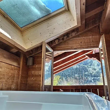 Spacieux A Pour 9 - Vue Panoramique Mont-blanc, Jacuzzi, Jardin & Parking *