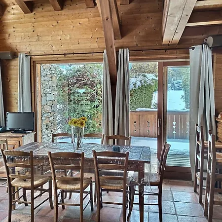 シャレー Spacieux A Pour 9 - Vue Panoramique Mont-blanc, Jacuzzi, Jardin & Parking シャモニー