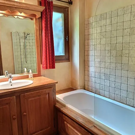 Spacieux A Pour 9 - Vue Panoramique Mont-blanc, Jacuzzi, Jardin & Parking *
