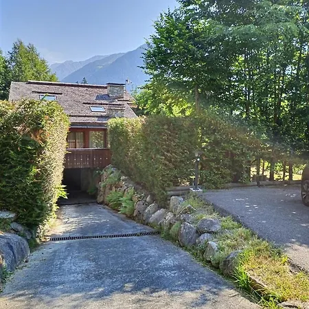 シャレー Spacieux A Pour 9 - Vue Panoramique Mont-blanc, Jacuzzi, Jardin & Parking シャモニー