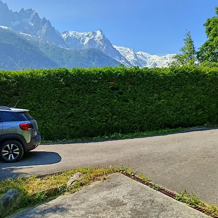 Spacieux A Pour 9 - Vue Panoramique Mont-blanc, Jacuzzi, Jardin & Parking *